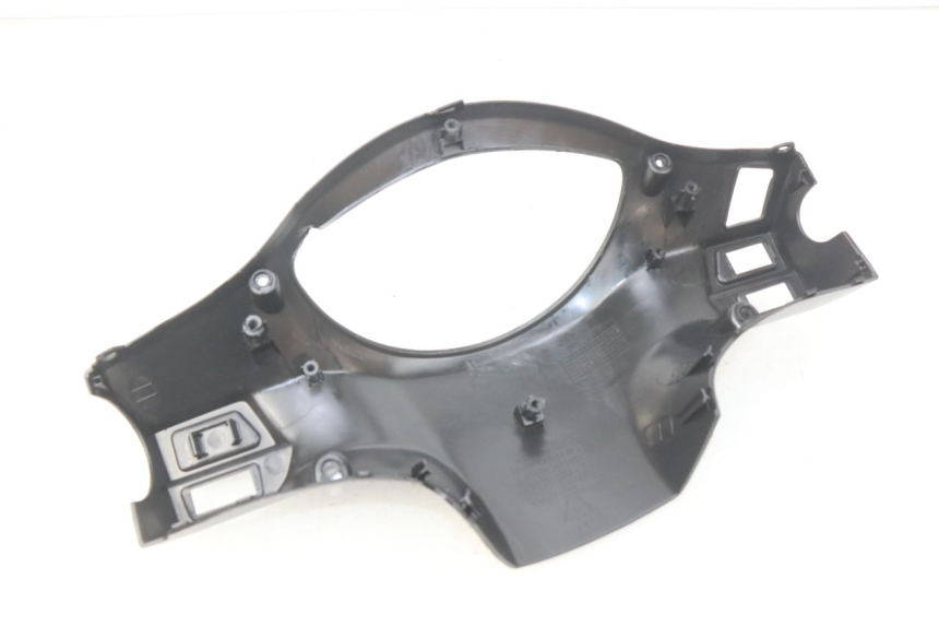 photo de COUVRE GUIDON ARRIERE PEUGEOT TWEET ACTIVE 4T 50 (2018 - 2022) - Zoom état d’usage