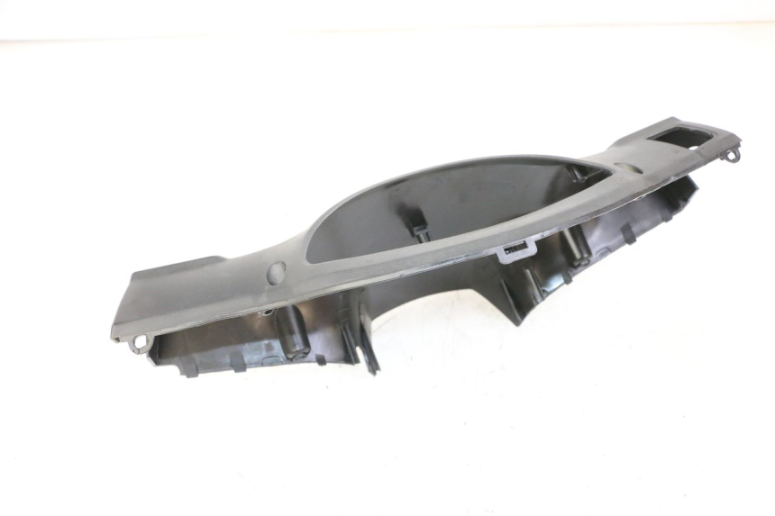 photo de COUVRE GUIDON ARRIERE PEUGEOT TWEET PRO CARGO 50 (2018 - 2022) - Gros plan technique