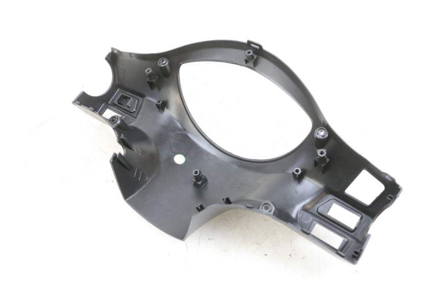 photo de COUVRE GUIDON ARRIERE PEUGEOT TWEET PRO EFI 4T 50 (2021 - 2022) - Détail de la pièce