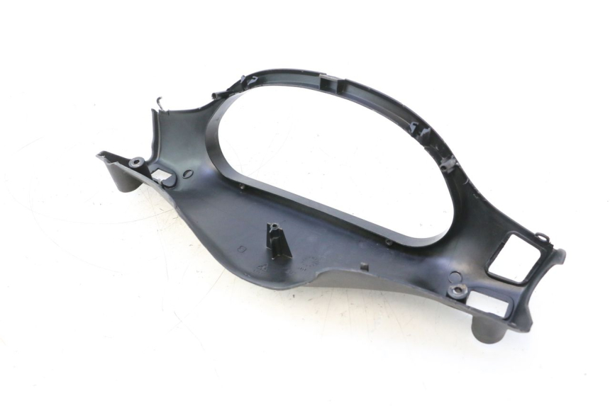 photo de COUVRE GUIDON ARRIERE PIAGGIO TYPHOON 50 (2000 - 2009) - Points de fixation