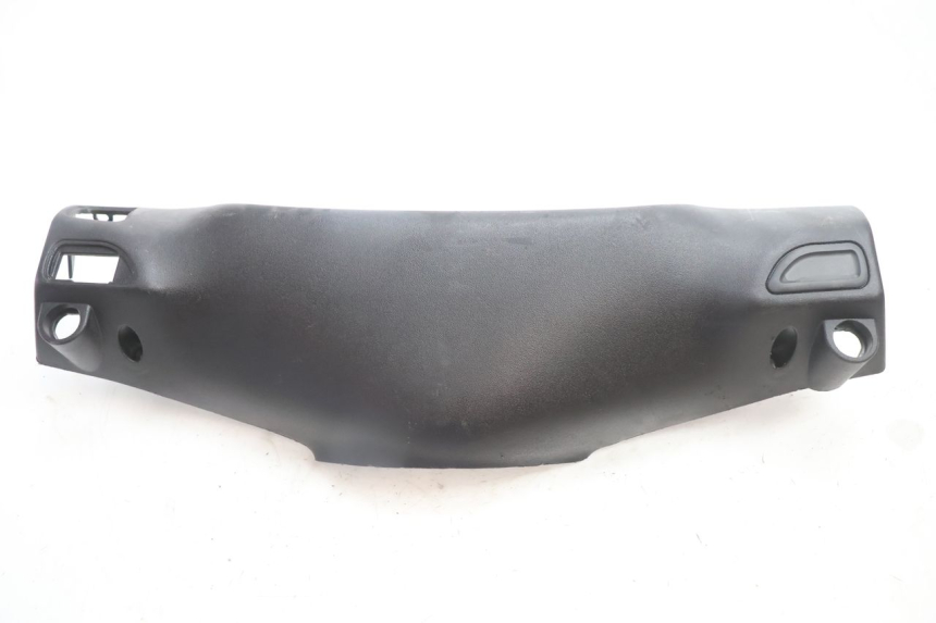 photo de COUVRE GUIDON ARRIERE PIAGGIO TYPHOON 50 (2000 - 2009) - Détail de la pièce