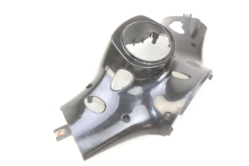 photo de COUVRE GUIDON ARRIERE PIAGGIO VESPA PRIMAVERA 2T 50 (2013 - 2018) - Zoom état d’usage