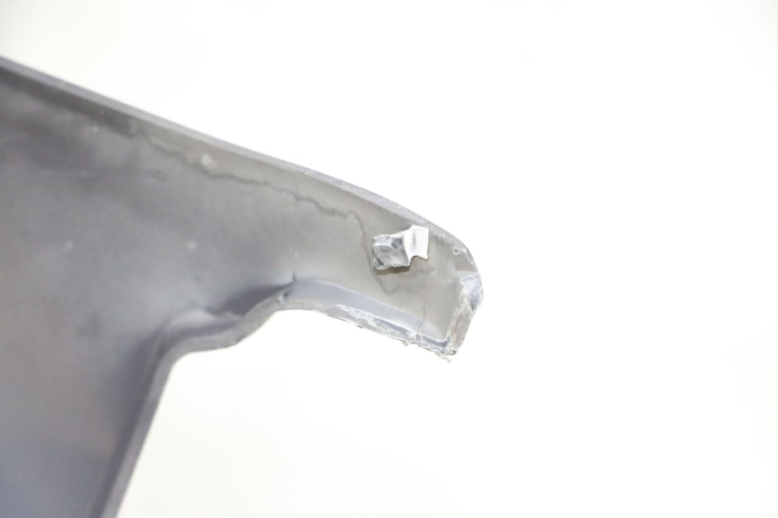 photo de COUVRE GUIDON ARRIERE PEUGEOT VIVACITY 100 (1999 - 2008) - Zoom état d’usage