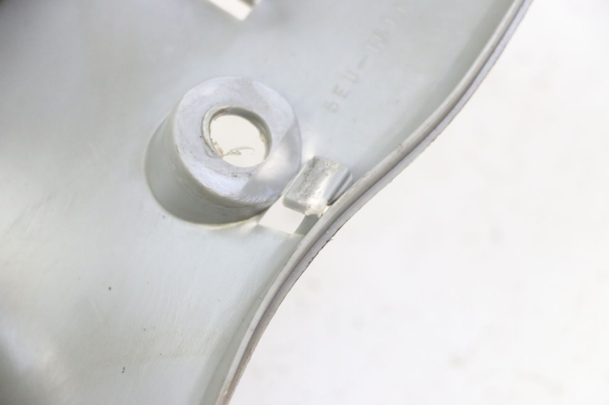 photo de COUVRE GUIDON ARRIERE YAMAHA WHY 50 (1998 - 2000) - Points de fixation