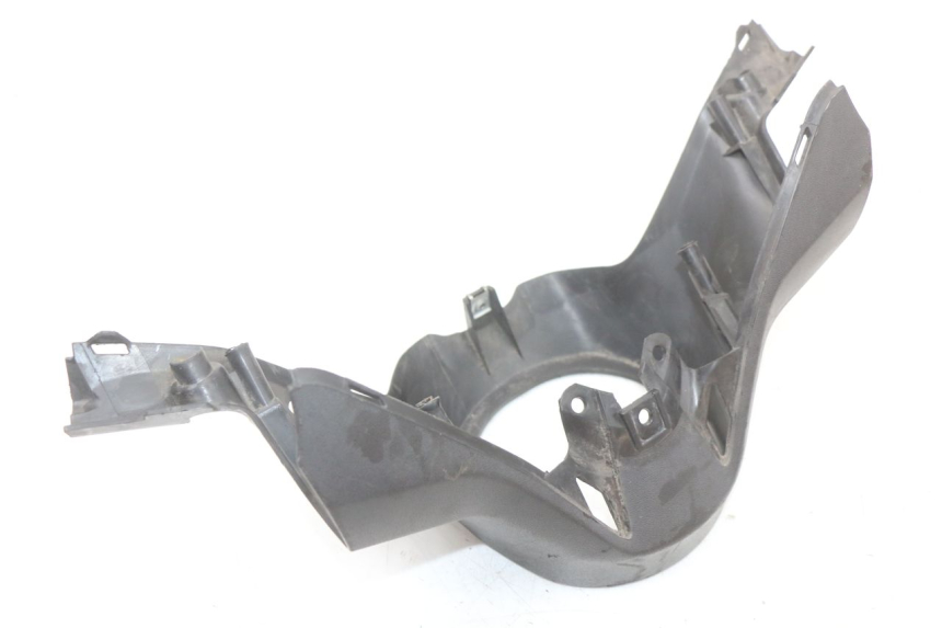 photo de COUVRE GUIDON ARRIERE YAMAHA XMAX X-MAX ABS 125 (2017 - 2020) - Détail de la pièce