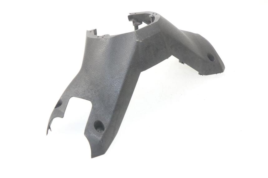 photo de COUVRE GUIDON ARRIERE YAMAHA X-MAX XMAX 125 (2010 - 2013) - Autre angle de vue