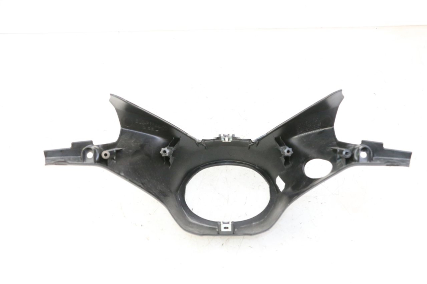 photo de COUVRE GUIDON ARRIERE YAMAHA XMAX X-MAX 125 (2021 - 2025) - Gros plan technique