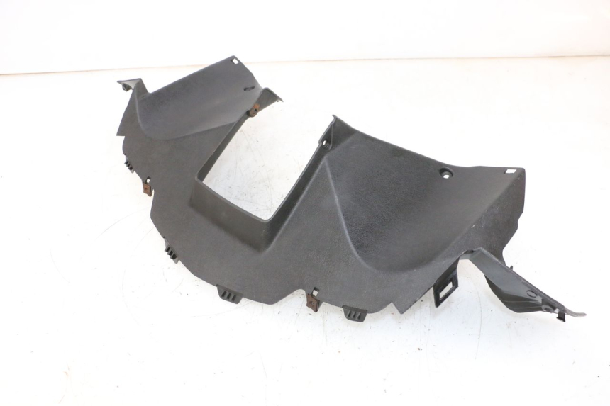 photo de COUVRE GUIDON ARRIERE YAMAHA XMAX X-MAX 125 (2006 - 2009) - Vue principale