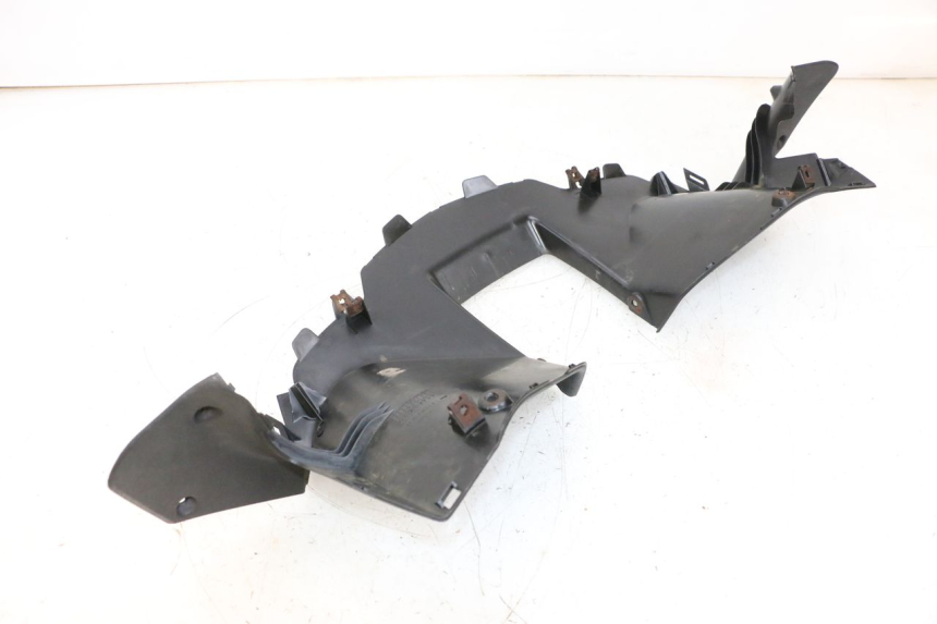 photo de COUVRE GUIDON ARRIERE YAMAHA XMAX X-MAX 125 (2006 - 2009) - État de surface