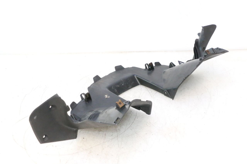 photo de COUVRE GUIDON ARRIERE YAMAHA XMAX X-MAX 125 (2006 - 2009) - Vue d’ensemble