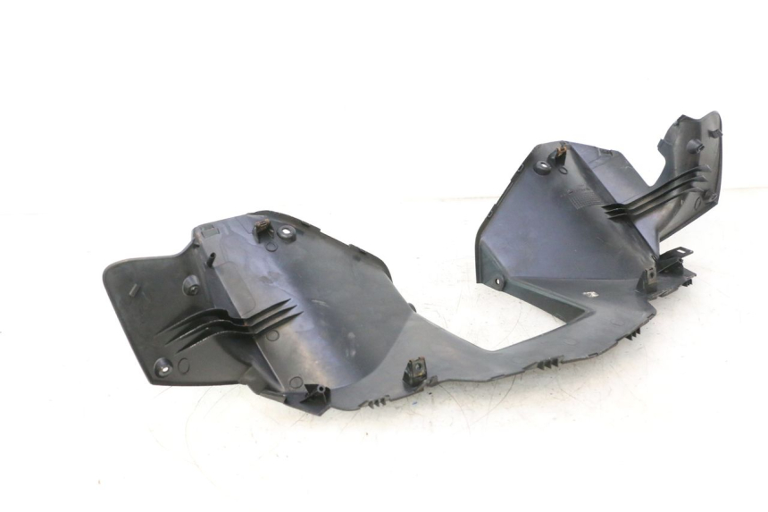 photo de COUVRE GUIDON ARRIERE YAMAHA XMAX X-MAX 125 (2006 - 2009) - État de surface