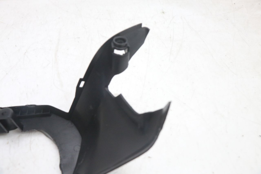 photo de COUVRE GUIDON ARRIERE YAMAHA XP T-MAX ABS 500 (2005 - 2005) - Zoom état d’usage