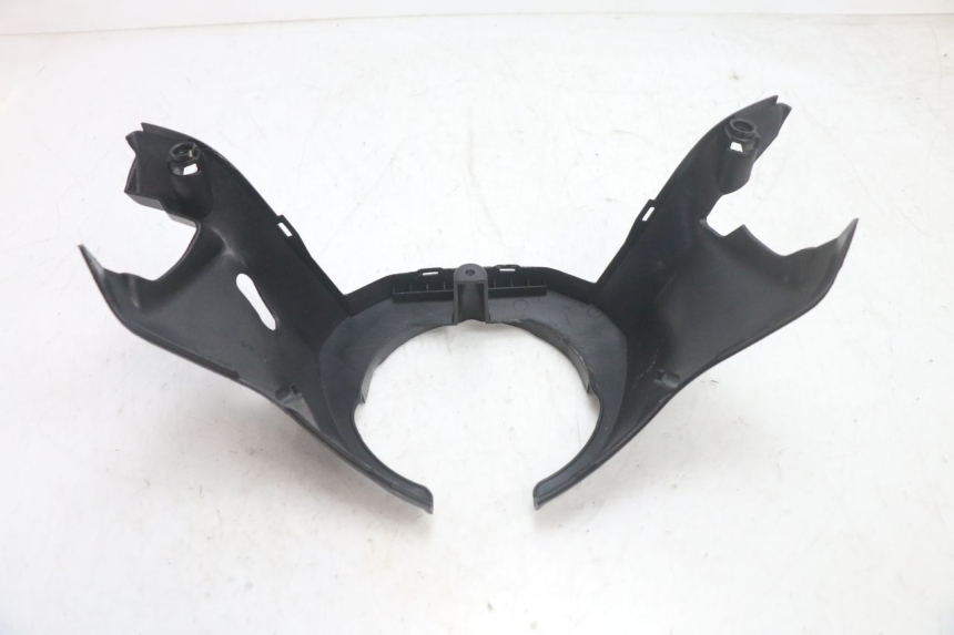 photo de COUVRE GUIDON ARRIERE YAMAHA XP T-MAX ABS 500 (2005 - 2005) - Points de fixation
