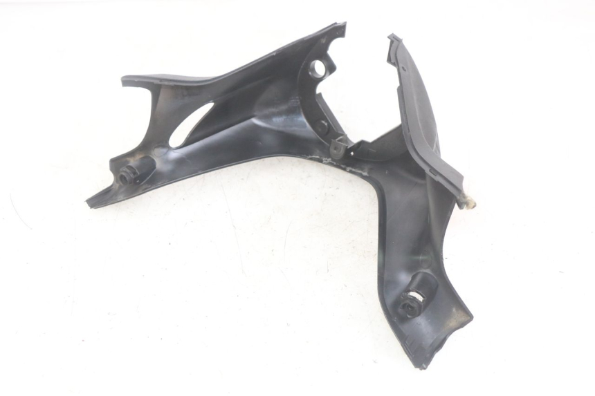 photo de COUVRE GUIDON ARRIERE YAMAHA YP MAJESTY 400 (2004 - 2008) - Autre angle de vue