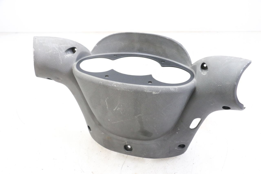 photo de COUVRE GUIDON ARRIERE YAMAHA YP MAJESTY 125 (2002 - 2006) - Vue principale