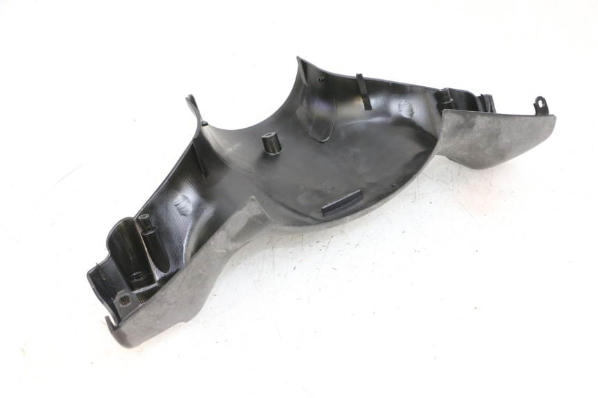 photo de COUVRE GUIDON ARRIERE PIAGGIO ZIP 2T 50 (2009 - 2019) - Détail de la pièce