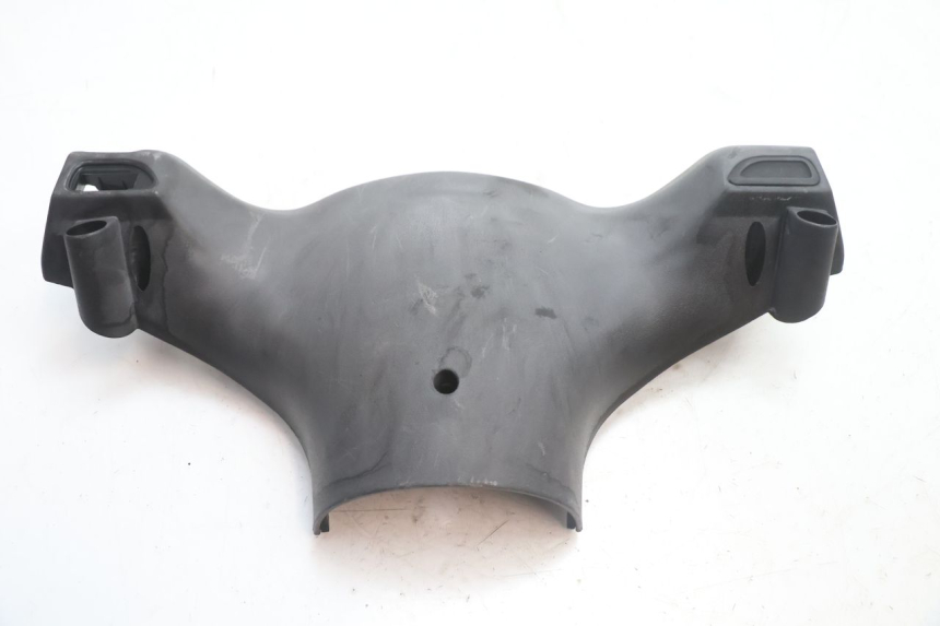 photo de COUVRE GUIDON ARRIERE PIAGGIO ZIP 2T 50 (2009 - 2019) - Détail de la pièce