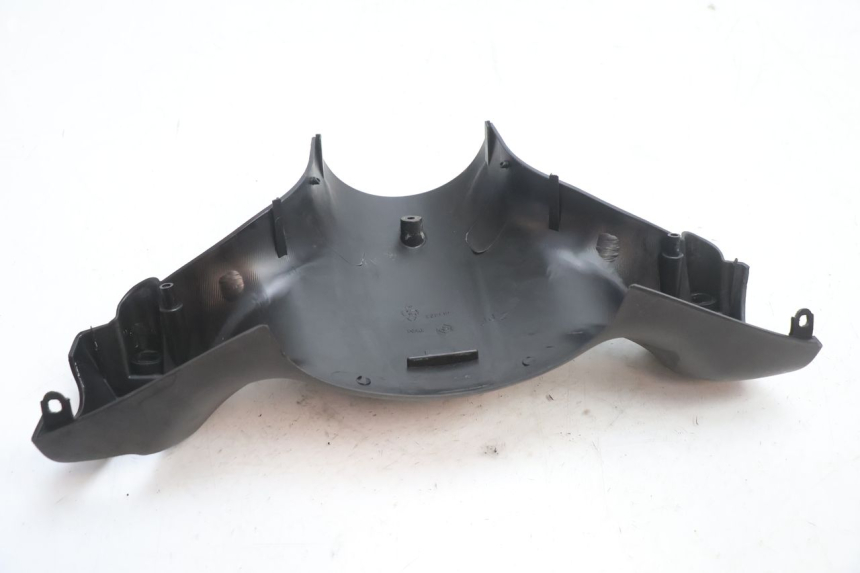 photo de COUVRE GUIDON ARRIERE PIAGGIO ZIP 2T 50 (2009 - 2019) - Gros plan technique