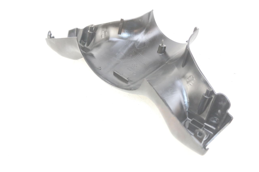 photo de COUVRE GUIDON ARRIERE PIAGGIO ZIP 4T 50 (2018 - 2020) - Gros plan technique