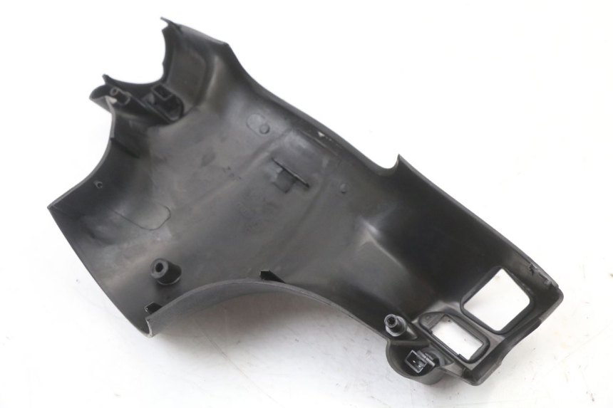 photo de COUVRE GUIDON ARRIERE PIAGGIO ZIP 4T 50 (2018 - 2020) - Gros plan technique