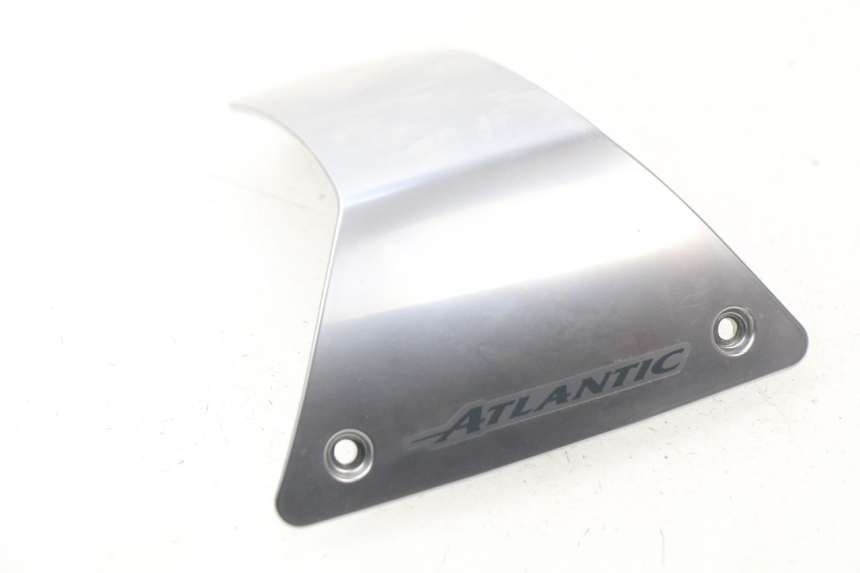 photo de COUVRE GUIDON  APRILIA ATLANTIC 125 (2003 - 2009) - Vue principale