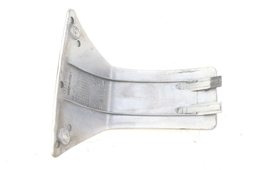 photo de COUVRE GUIDON APRILIA ATLANTIC 500 (2002 - 2003) - Détail de la pièce