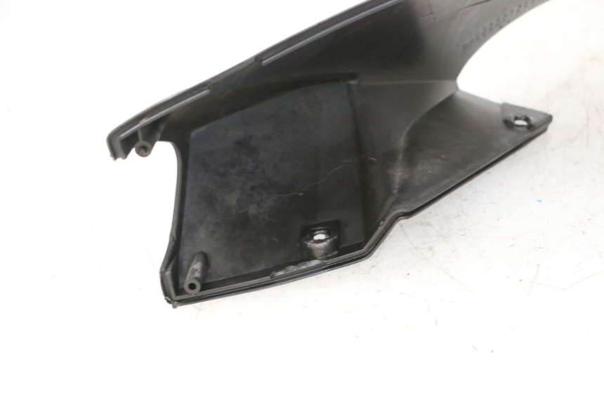 photo de COUVRE GUIDON AVANT QUADRO 4 4D 350 (2015 - 2018) - Zoom état d’usage