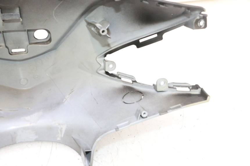 photo de COUVRE GUIDON AVANT KYMCO AGILITY 16+ 4T 50 (2018 - 2023) - Marquages et références