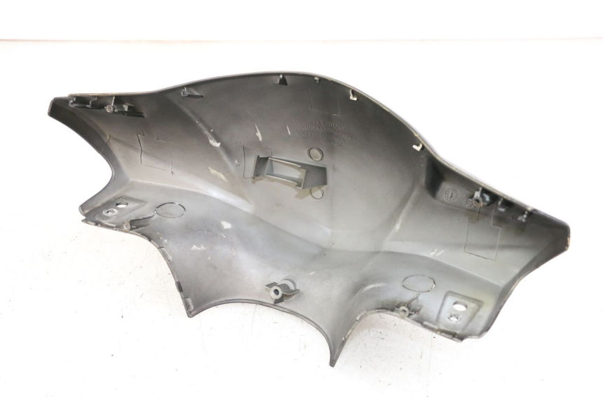 photo de COUVRE GUIDON AVANT KYMCO AGILITY PREMIUM 50 (2007 - 2010) - État de surface