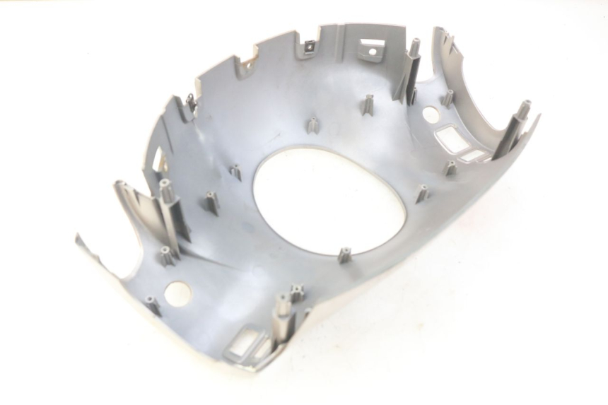 photo de COUVRE GUIDON AVANT ECCITY ARTELEC 670 1 (2013 - 2017) - Gros plan technique