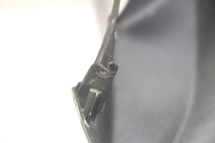 photo de COUVRE GUIDON AVANT PIAGGIO BEVERLY 125 (2010 - 2015) - Zoom état d’usage