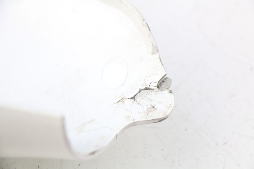 photo de COUVRE GUIDON AVANT PGO BIG MAX 50 (2001 - 2009) - Gros plan technique