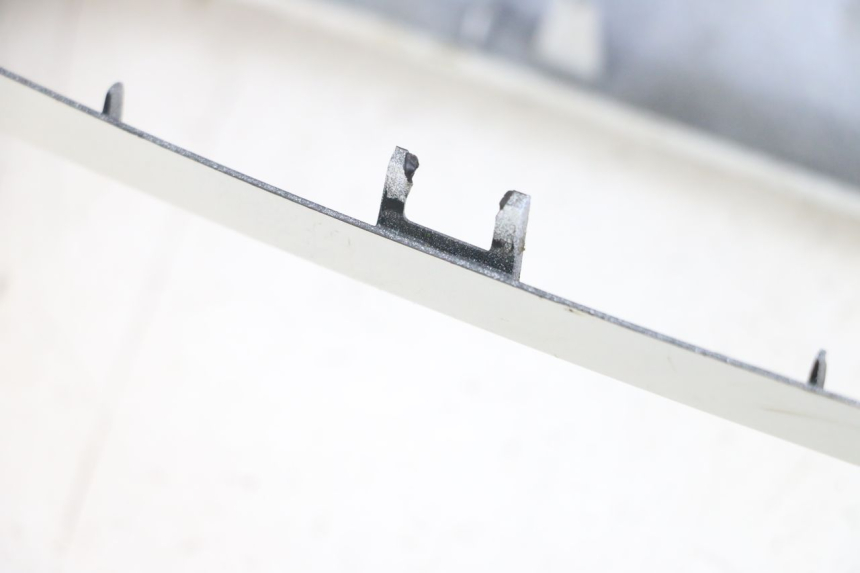 photo de COUVRE GUIDON AVANT MBK BOOSTER SPIRIT 50 (2004 - 2017) - Vue d’ensemble