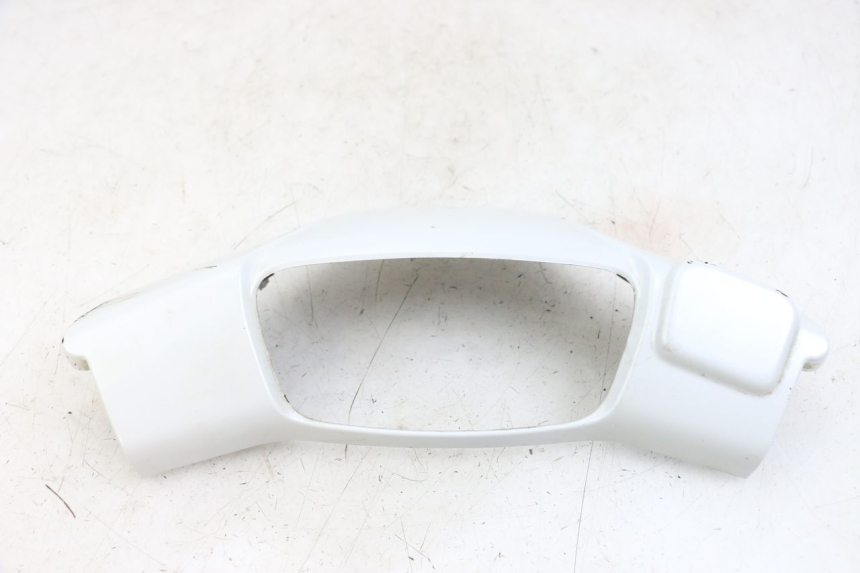 photo de COUVRE GUIDON AVANT MBK BOOSTER SPIRIT 50 (2004 - 2017) - Points de fixation