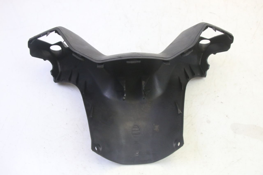 photo de COUVRE GUIDON AVANT SUZUKI BURGMAN 125 (2007 - 2014) - Zoom état d’usage