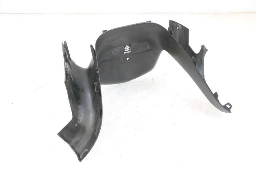 photo de COUVRE GUIDON AVANT SUZUKI BURGMAN 650 (2013 - 2020) - Zoom état d’usage
