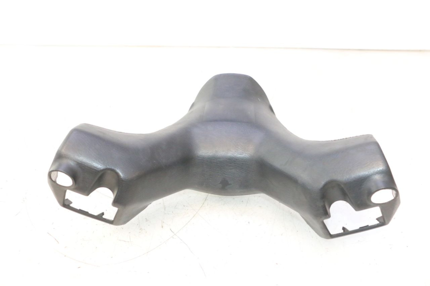 photo de COUVRE GUIDON AVANT SUZUKI BURGMAN 125 (2007 - 2014) - Vue principale