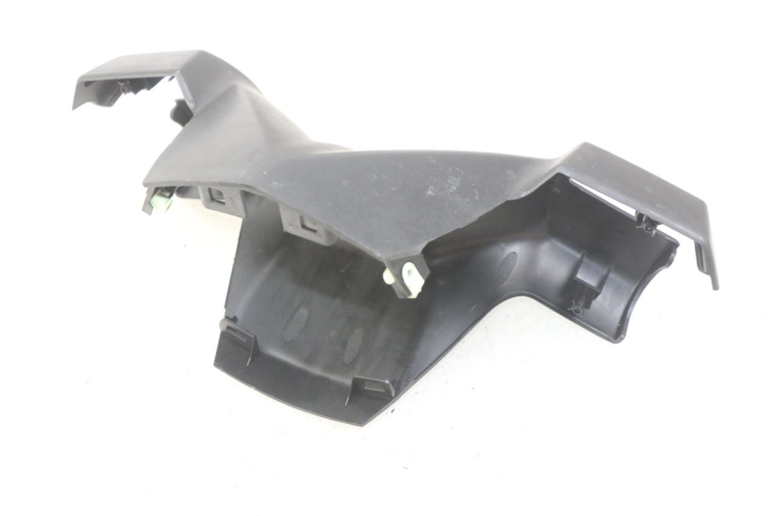 photo de COUVRE GUIDON AVANT PEUGEOT CITYSTAR 125 (2011 - 2017) - Autre angle de vue