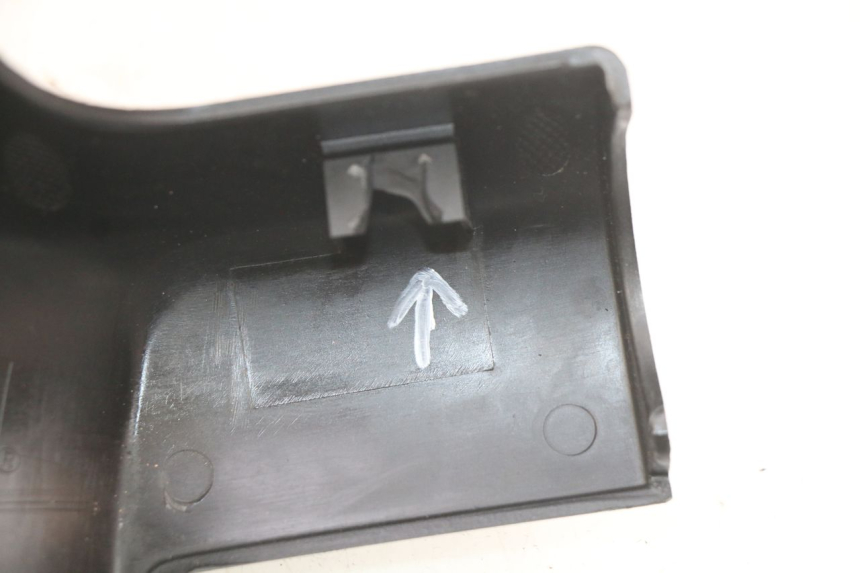 photo de COUVRE GUIDON AVANT PEUGEOT CITYSTAR 125 (2011 - 2017) - Vue d’ensemble