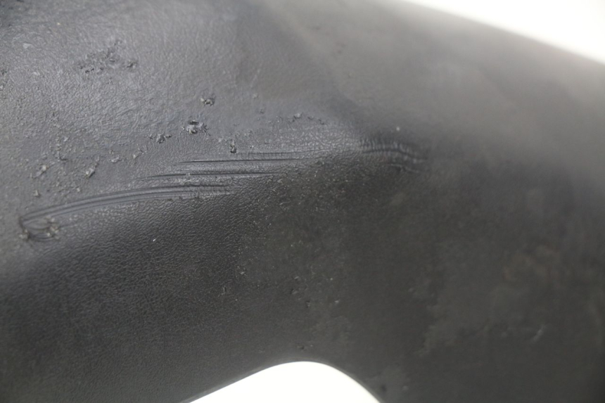 photo de COUVRE GUIDON AVANT PEUGEOT CITYSTAR 50 (2013 - 2017) - Zoom état d’usage