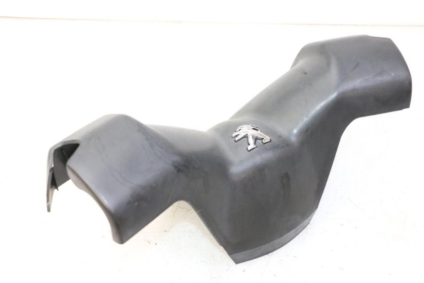 photo de COUVRE GUIDON AVANT PEUGEOT CITYSTAR 50 (2013 - 2017) - Gros plan technique