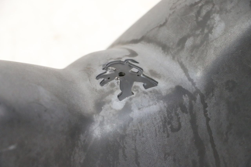 photo de COUVRE GUIDON AVANT PEUGEOT CITYSTAR 50 (2013 - 2017) - Pièce contrôlée