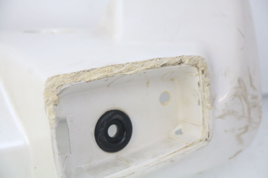 photo de COUVRE GUIDON AVANT SUZUKI CP 80 (1985 - 1996) - Marquages et références