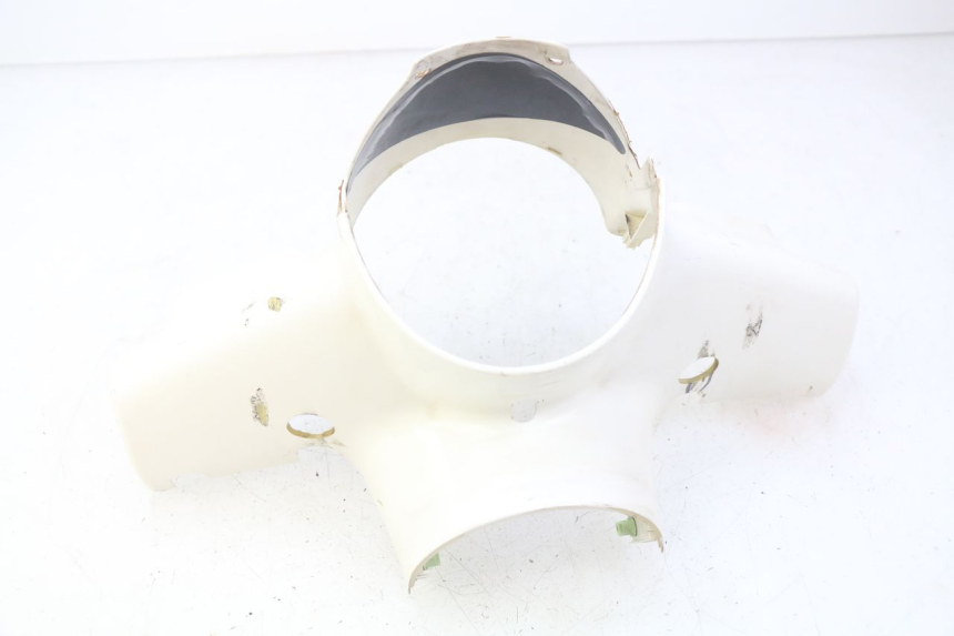 photo de COUVRE GUIDON AVANT PEUGEOT DJANGO 2T 50 (2014 - 2019) - Points de fixation