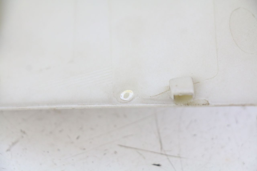 photo de COUVRE GUIDON AVANT PEUGEOT E-VIVACITY 1 (2012 - 2018) - Zoom état d’usage