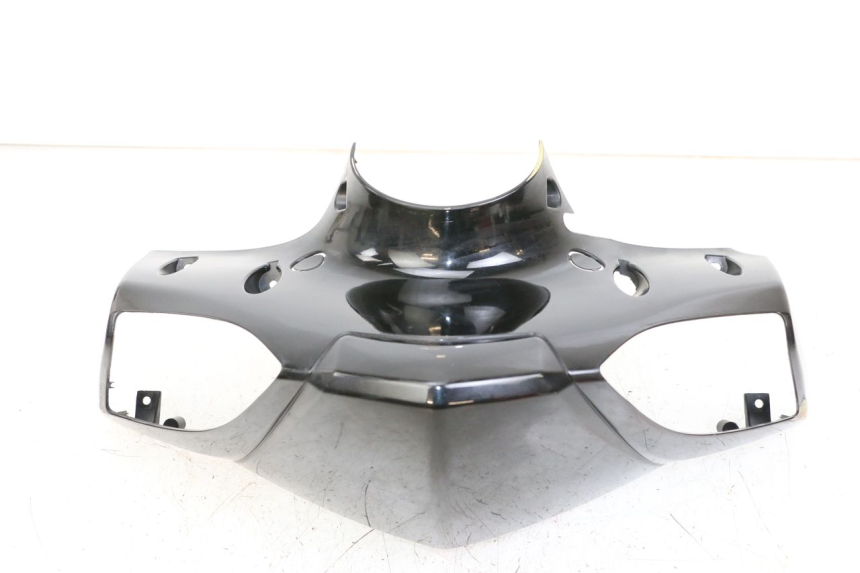 photo de COUVRE GUIDON AVANT MBK FLAME X 125 (2007 - 2016) - Points de fixation