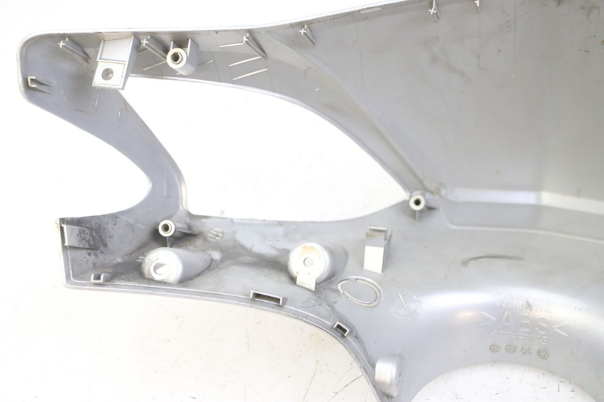 photo de COUVRE GUIDON AVANT MBK FLAME X 125 (2007 - 2016) - Zoom état d’usage