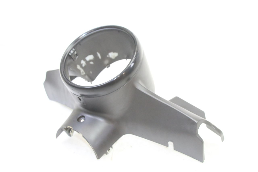 photo de COUVRE GUIDON AVANT VENESI FLY RETRO 4T 50 (2020 - 2025) - Gros plan technique