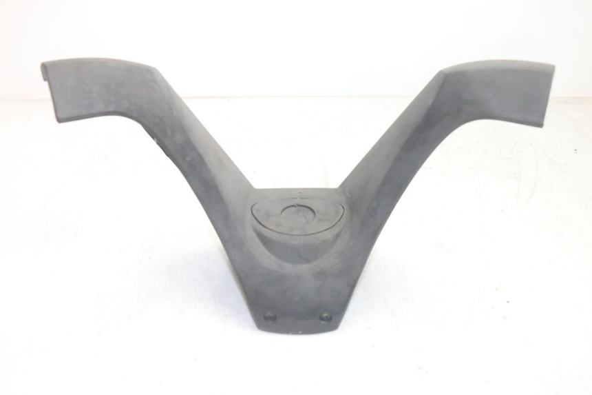 photo de COUVRE GUIDON AVANT SYM GTS EVO 125 (2009 - 2013) - Zoom état d’usage