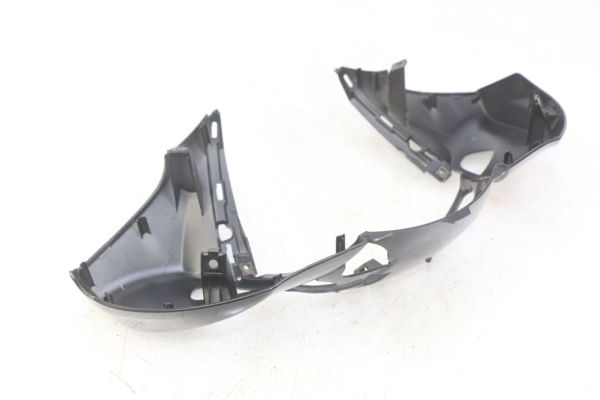 photo de COUVRE GUIDON AVANT YAMAHA HW XENTER 125 (2011 - 2017) - Autre angle de vue